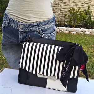 BETSEY JOHNSON RARE BLACK/WHITE STRIPPED w/ EMPOWERING SCARF TOP HANDEL
